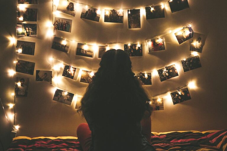 How to Plan the Perfect Screen-Light Evening at Home